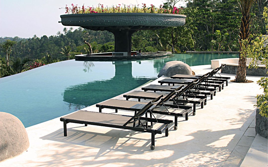 ALLUX Stackable Lounger
