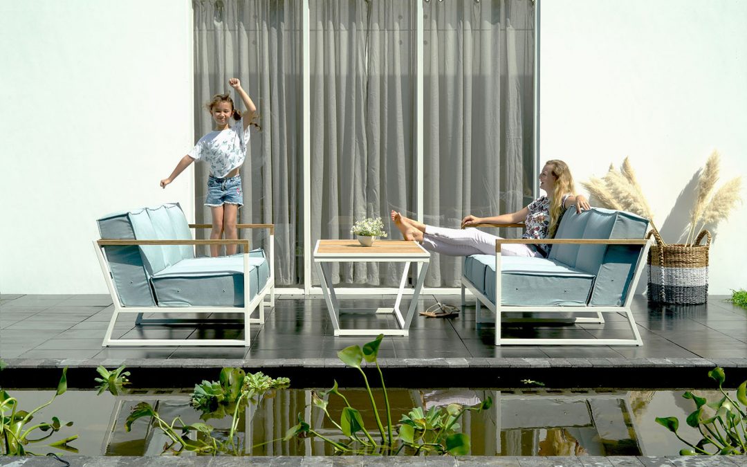 BONDI BEAU Sofa & Coffee Table