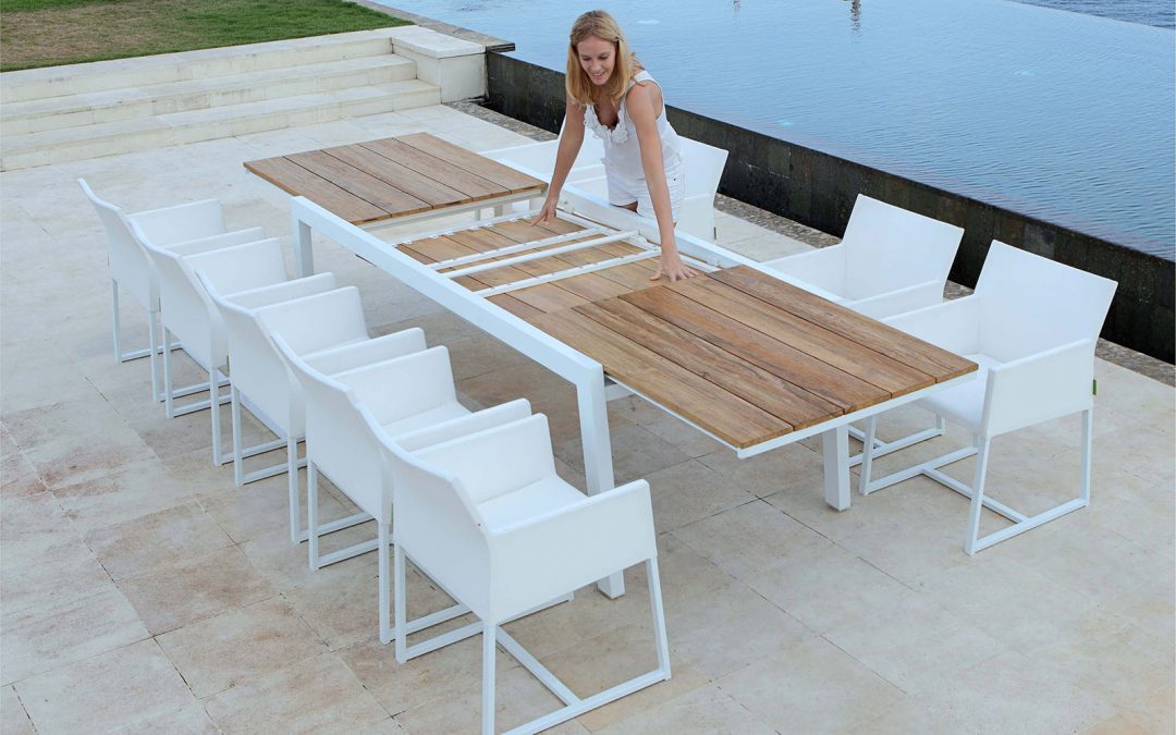 BAIA Extension Table & MONO Dining Chair