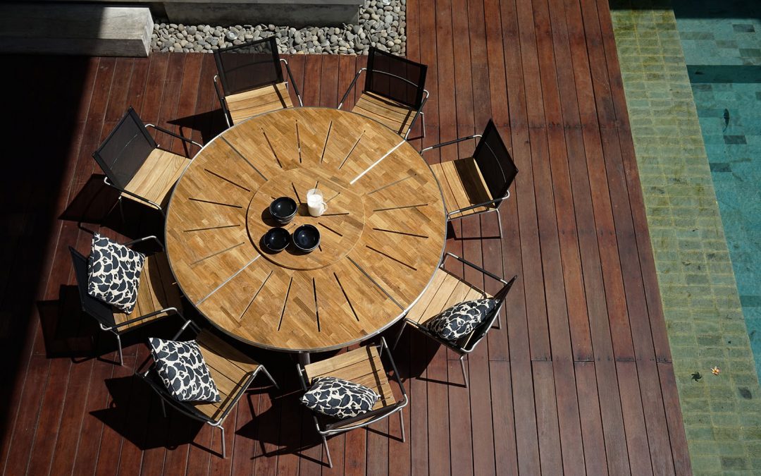 MEIKA DINING CHAIR & MEIKA ROUND DINING TABLE
