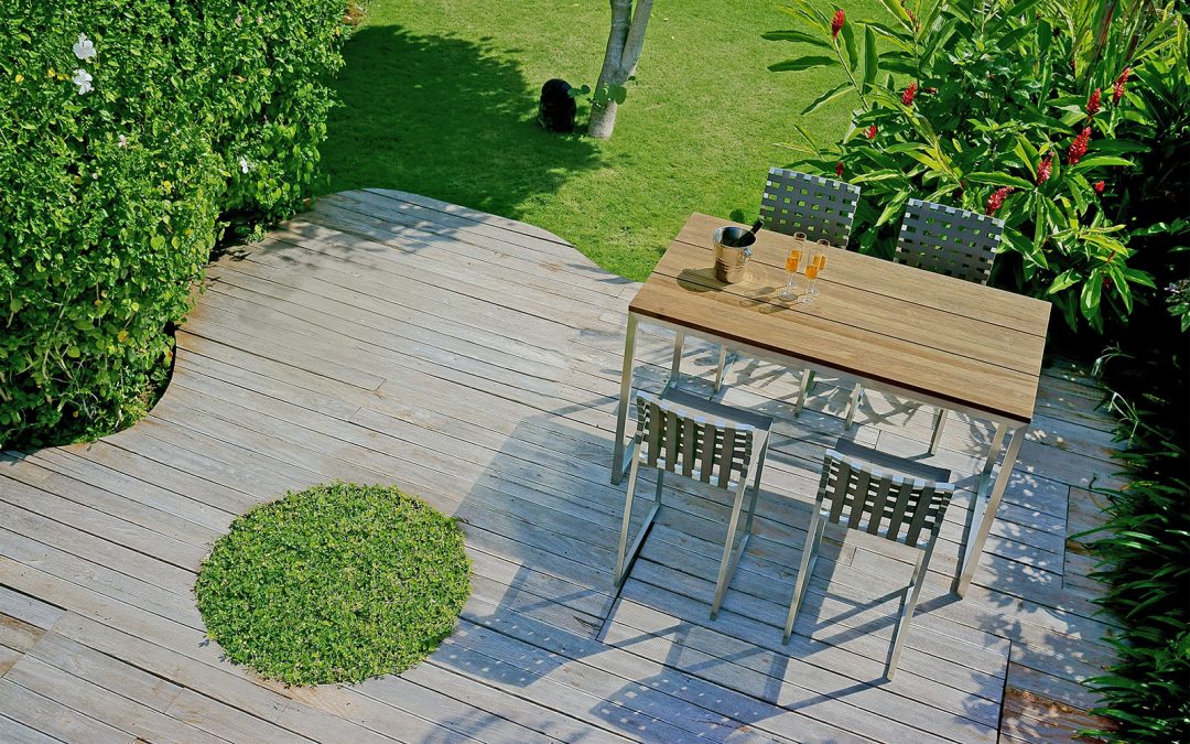 OKO BAR TABLE & OKO BAR CHAIR