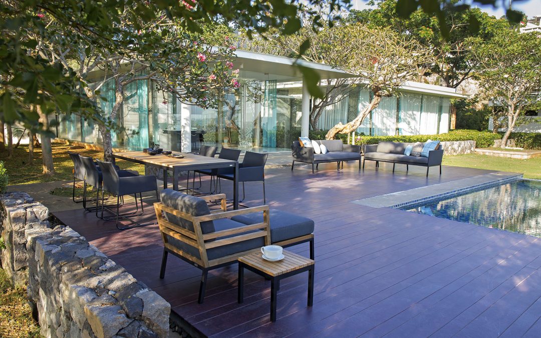 ZUDU SOFA & ZUDU DINING SET