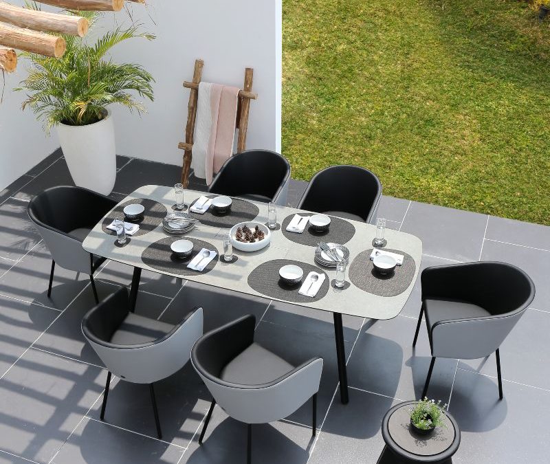 ZUPY EXTENSION TABLE & ZUPY DINING CHAIR
