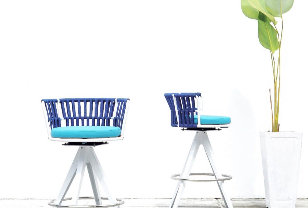 DAISY RAE Bar Chair