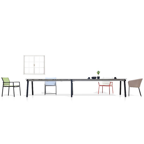 MAXXIMUS Extension Table & Chairs