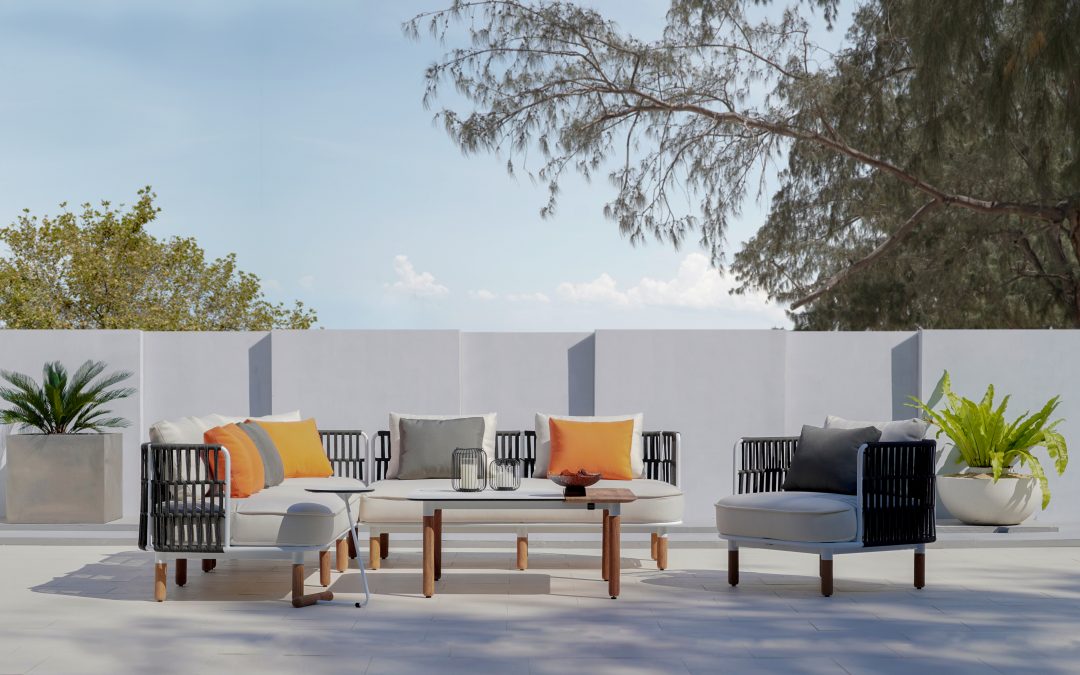 DAISY DEEP SEATING RAE SOFAS