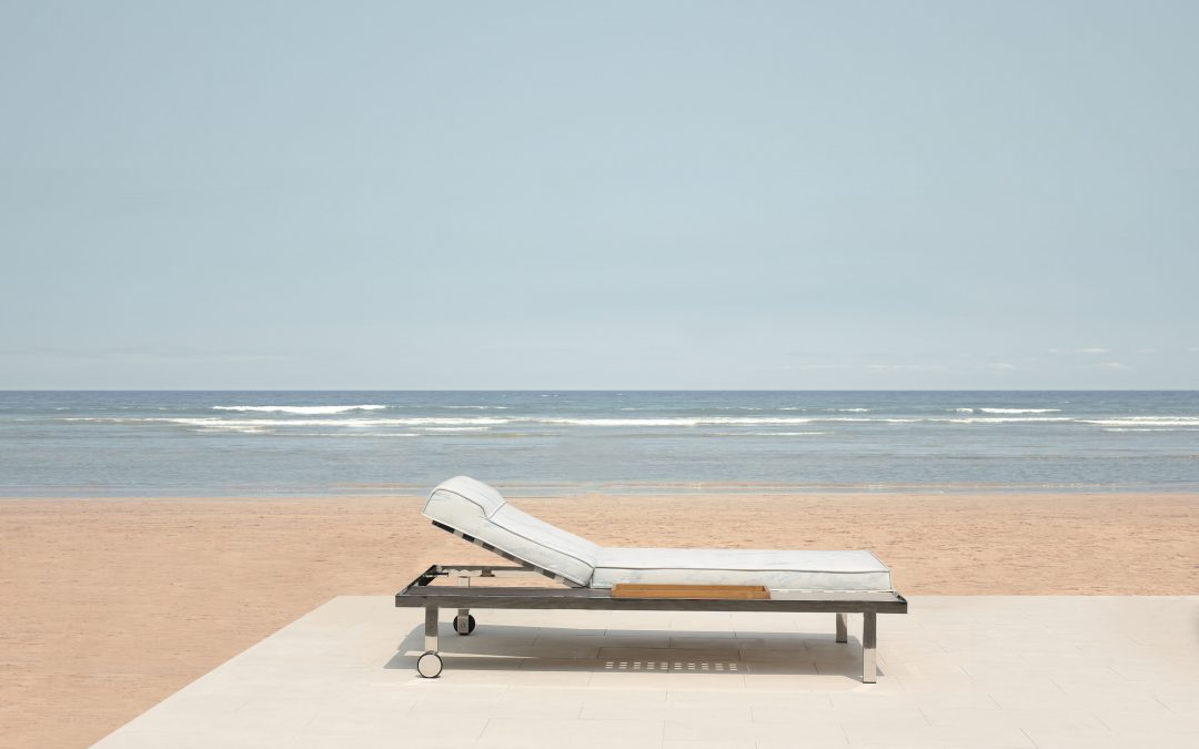 ALBATROSS Multiposition Sunbed with Side Tray