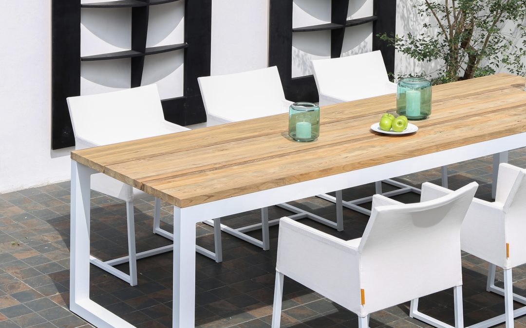 OKO TABLE AND MONO DINING CHAIR