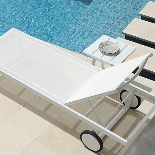 ALLUX Lounger & Side Table