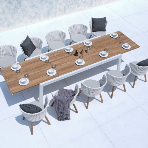 BAIA Extension Table & DAISY MAE Dining Chair