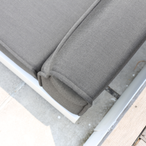 BOULEVARD Sectional Detail