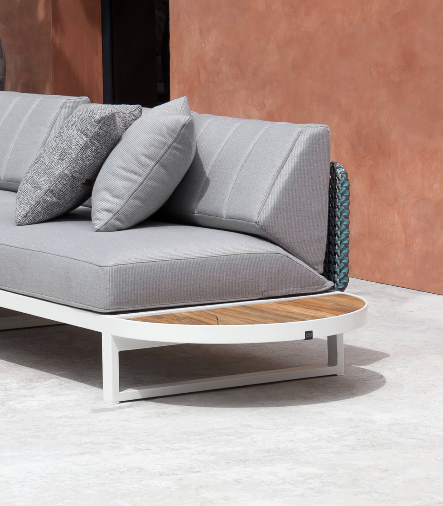 MUNIA_NAYA_Straight Configuration_Coffee table_&_Stizzy_Stool_&_OHANA_Lounge